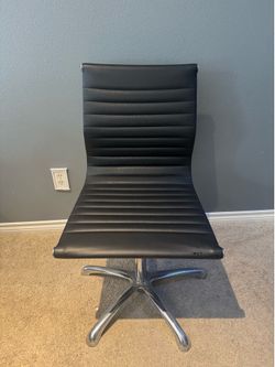 Modern Swivel Accent Chair