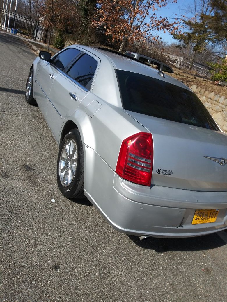 2005 Chrysler 300