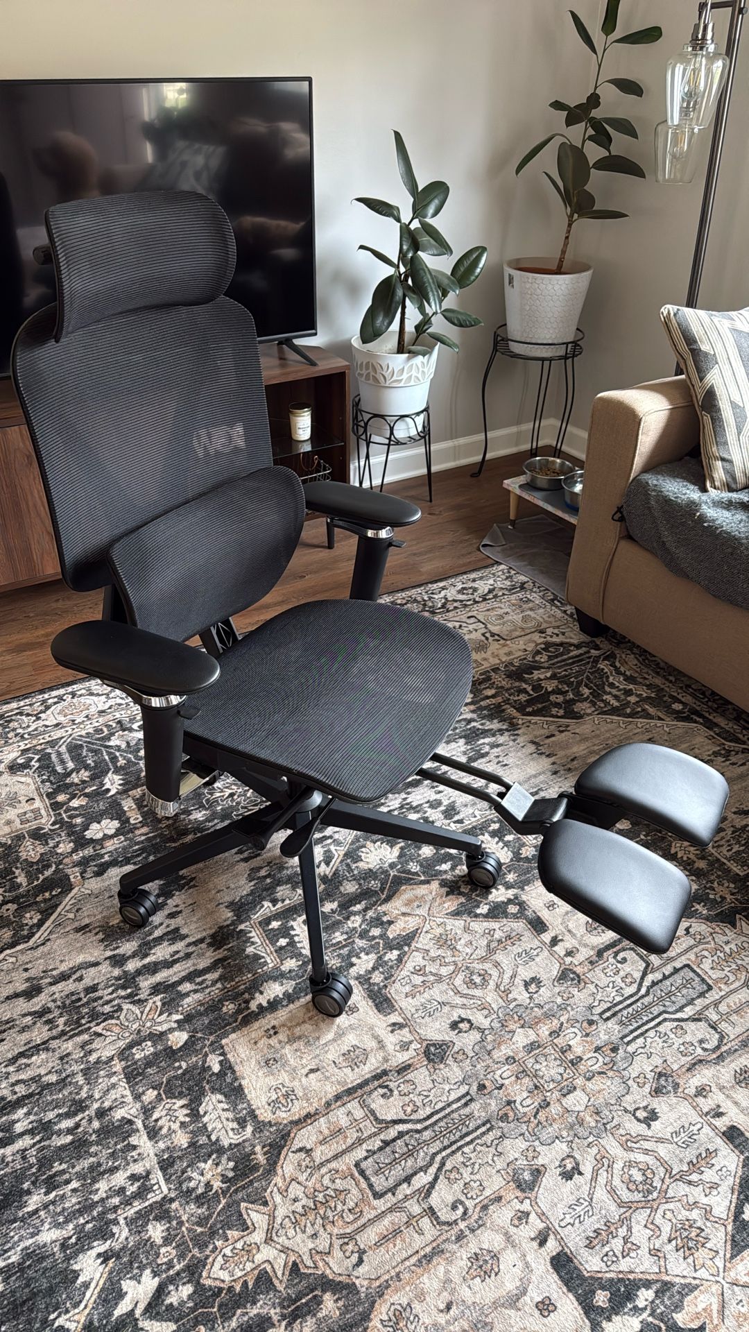 Office Gaming Chair with foot rest