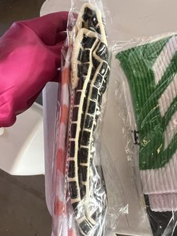 Sicks With Grip One Doz $20