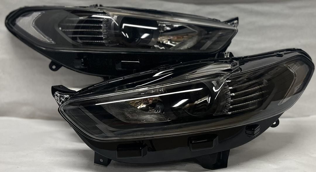 LA Zona Auto Parts 2013 to 2016 Ford Fusion Projector Headlights Luces Micas Calaveras faros