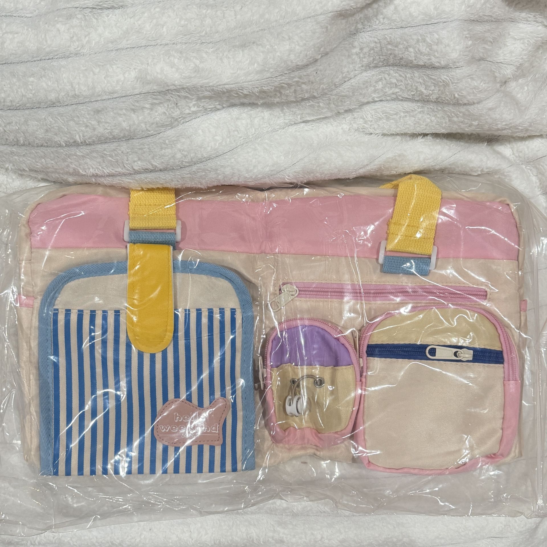 ✨ Brand New Color-Block Travel / Gym Bag