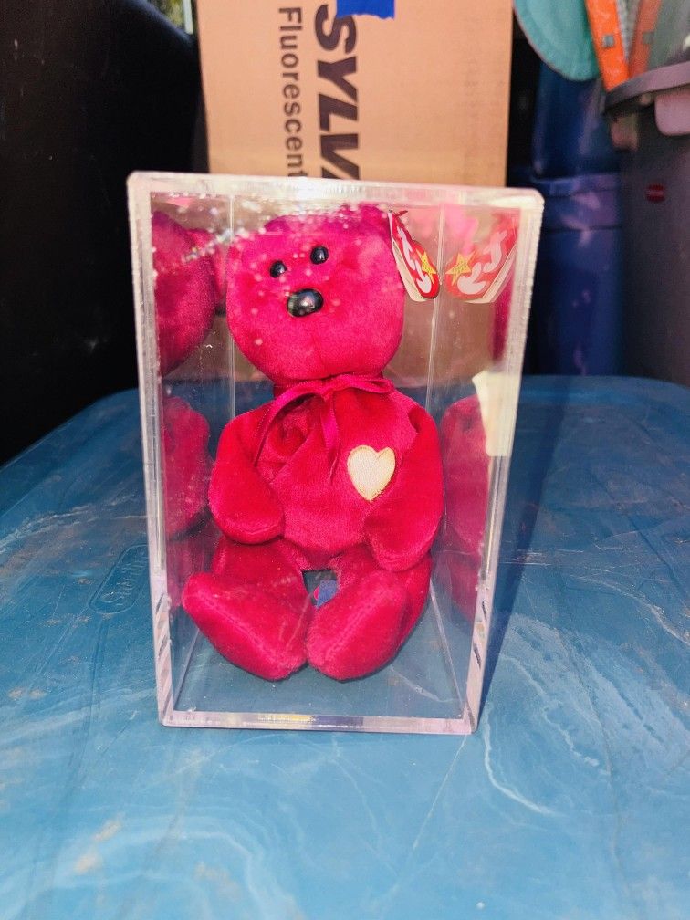 TY Beanie Babies "VALENTINA" Bear Red  With White Heart " RARE" RETIRED 