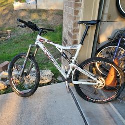 2008 Intense MTB