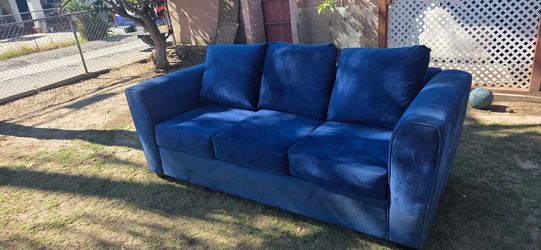 3 month old sofa and love seat