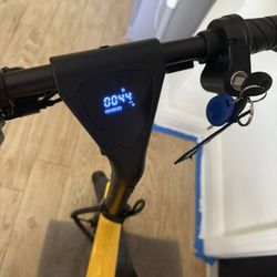 electric bike (like new)