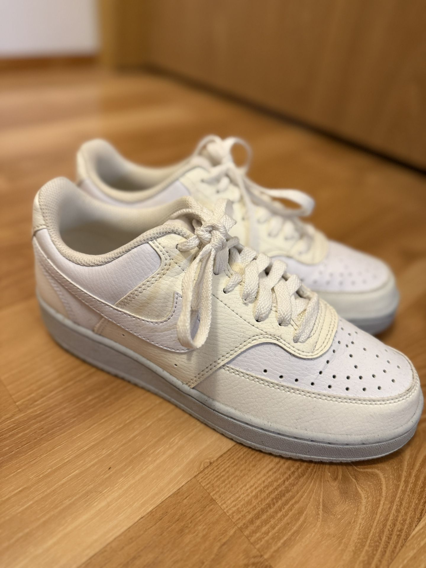 Nike Court Low Vision Size 8
