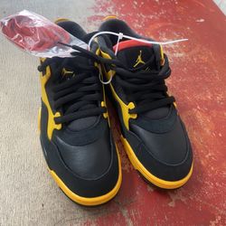 Nike Air Jordan 4 RM