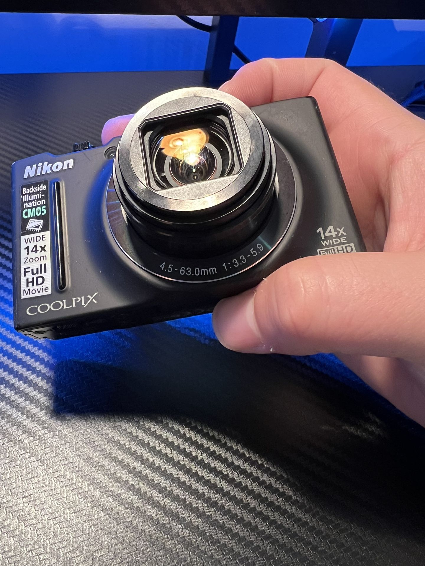 Nikon Coolpix S8200