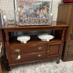 Serving Table 