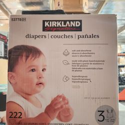 Kirkland Signature Baby Diapers Size 3 With 222 Diapers 