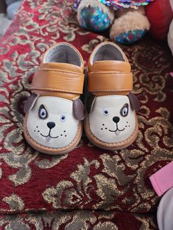 Wee Squeak Size 7 Boy Shoes