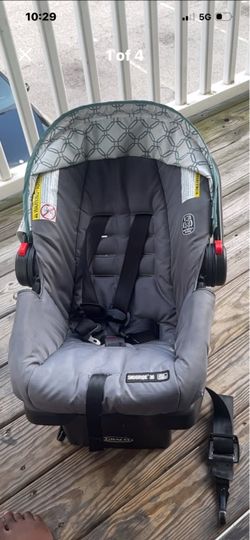 Graco SnugRide 30 Infant Car Seat