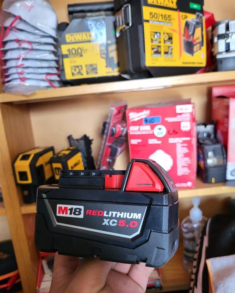 MILWAUKEE M18 BATTERY 5.0 AH