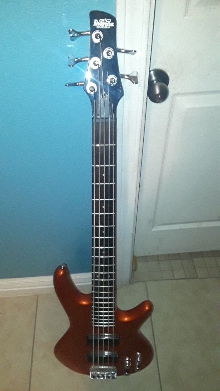 Ibanez 5 string bass