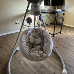 Baby Swing Fisher price 
