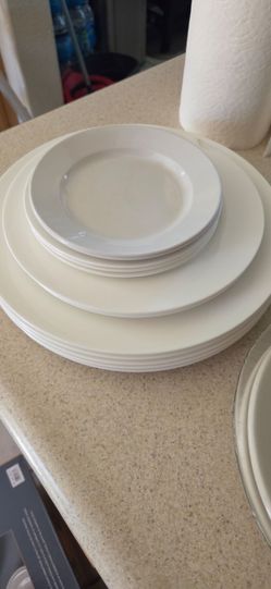 White Ceramic Dinner and Salad Plates Set