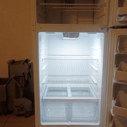 Refrigirador Blanco altira 61 pulgadas./ white fridge 61 inch