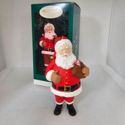 Hallmark Ornament 1996 Santa Claus Membership limited candy cane Collector's club

Ornament is in great condition,  no flaws
Box has some  wear due to