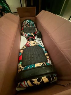 Bluetooth Hoverboard – Sick Graffiti Skull Design w/ Speakers + Charger