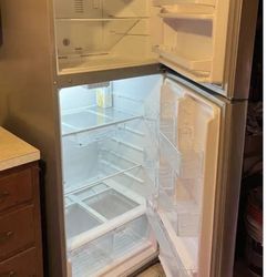 Whirlpool 28 Inch Wide Refrigerator 