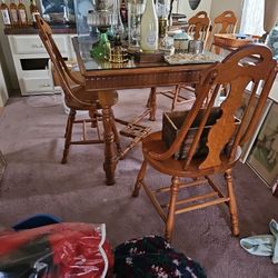 Antique / Vintage Dining Table And Chairs