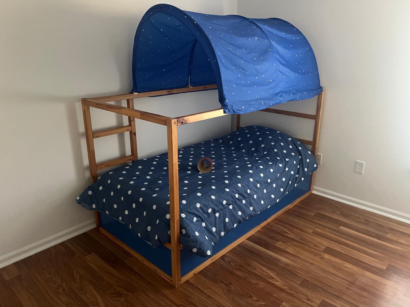 FREE Twin Bed, Mattress and Tv Stand FREE