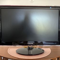 Samsung Syncmaster 23” P2370 HD TV/Monitor