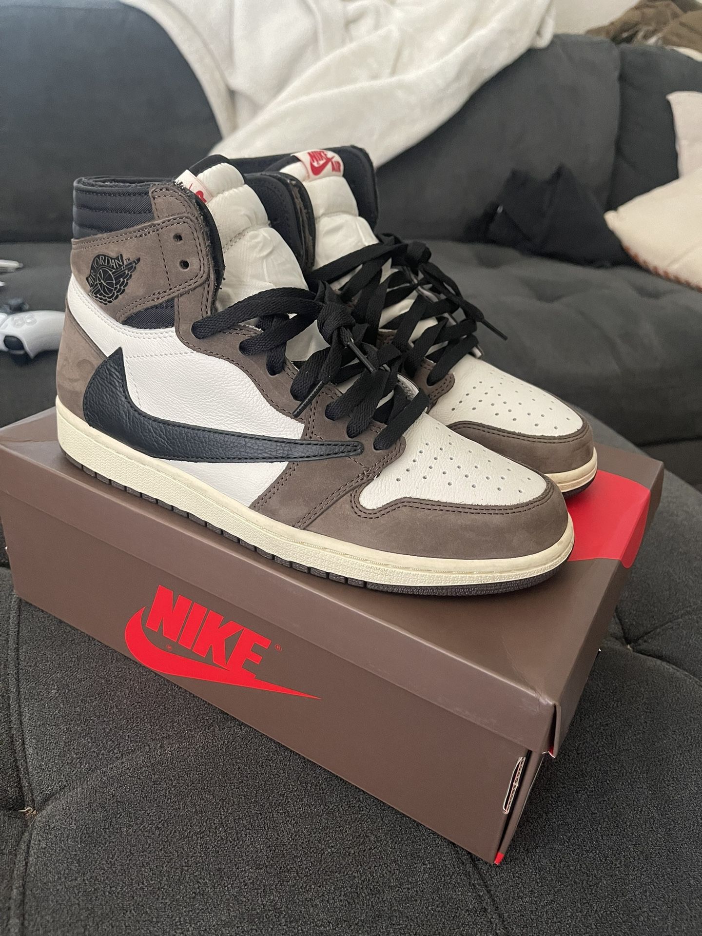 Jordan Retro 1 High OG SP Travis Scott Mocha - Size 10.5 - VNDS w/ Original Box & Extra Laces