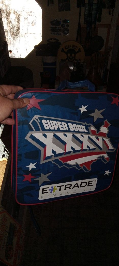 Factory E-trade Collectable Superbowl 36 Seat Cushion