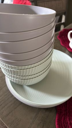 Bowl and Plate Set 13 pc
