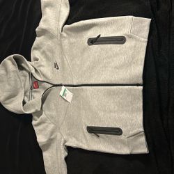Men’s Nike Tech Fleece (gray) 