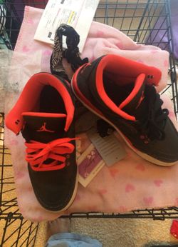 Crimson 3s