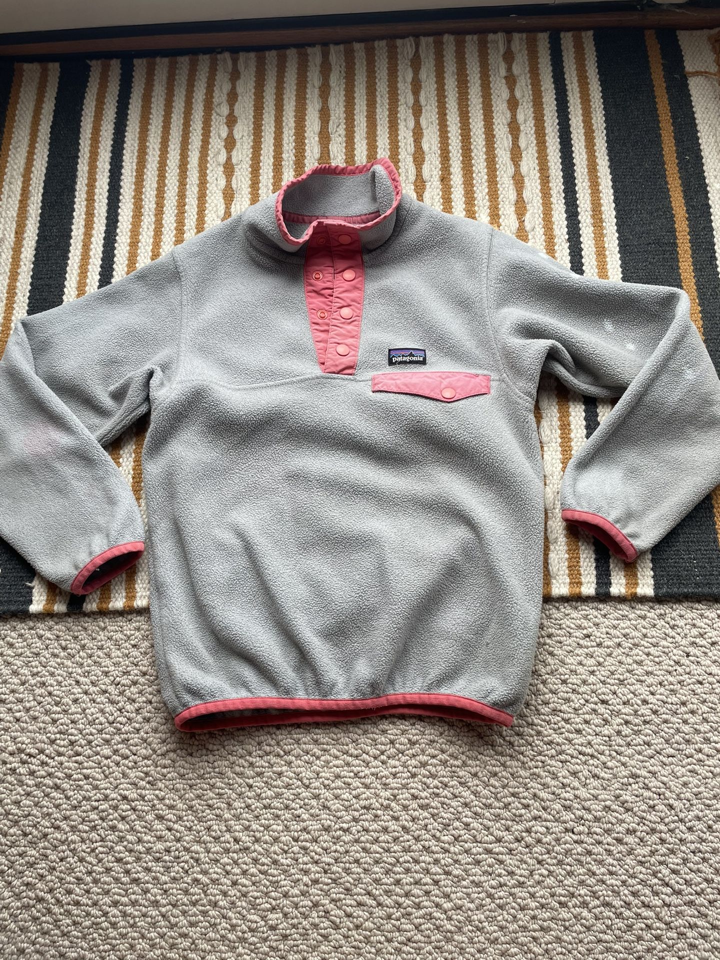 Patagonia Patagonia Girls Sweater Grey Pink S 7-8