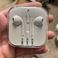 Old School Apple Corded Ear Buds