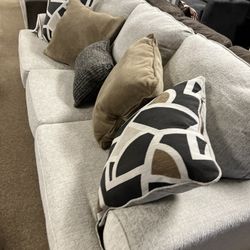 Stunning Stylish Cozy couch!