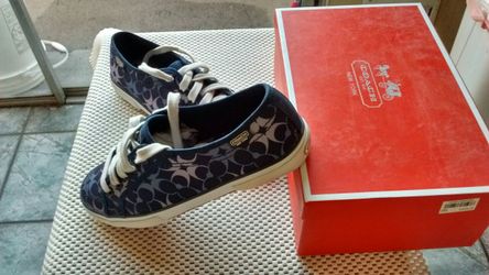 Coach tennis size 7.5