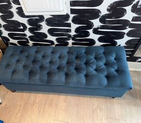 Tufted Storage Bench with Hidden Storage – $45