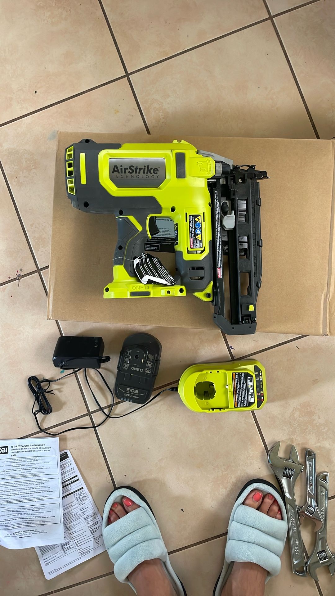 RYOBI 18 V Straight Finish Nailer kit