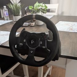 Logitech G920 Racing Wheel & Shifter – Like New / Perfect Condition!

