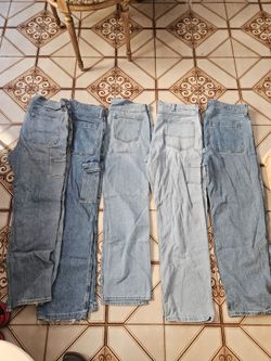 5 mens loose fit jeans size 36x32.. 2 shorts