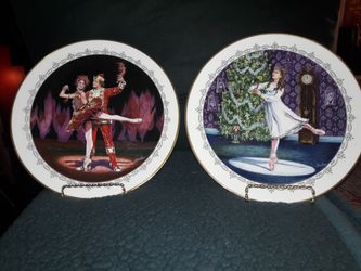 SET OF 2 " TRIBUTE TO THE BALLET" COLLECTOR PLATES