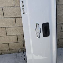 2014-18 Silverado White Tailgate