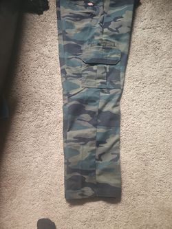 Dickies Camo Pants  Size 34