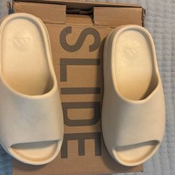 White Yeezy Slides