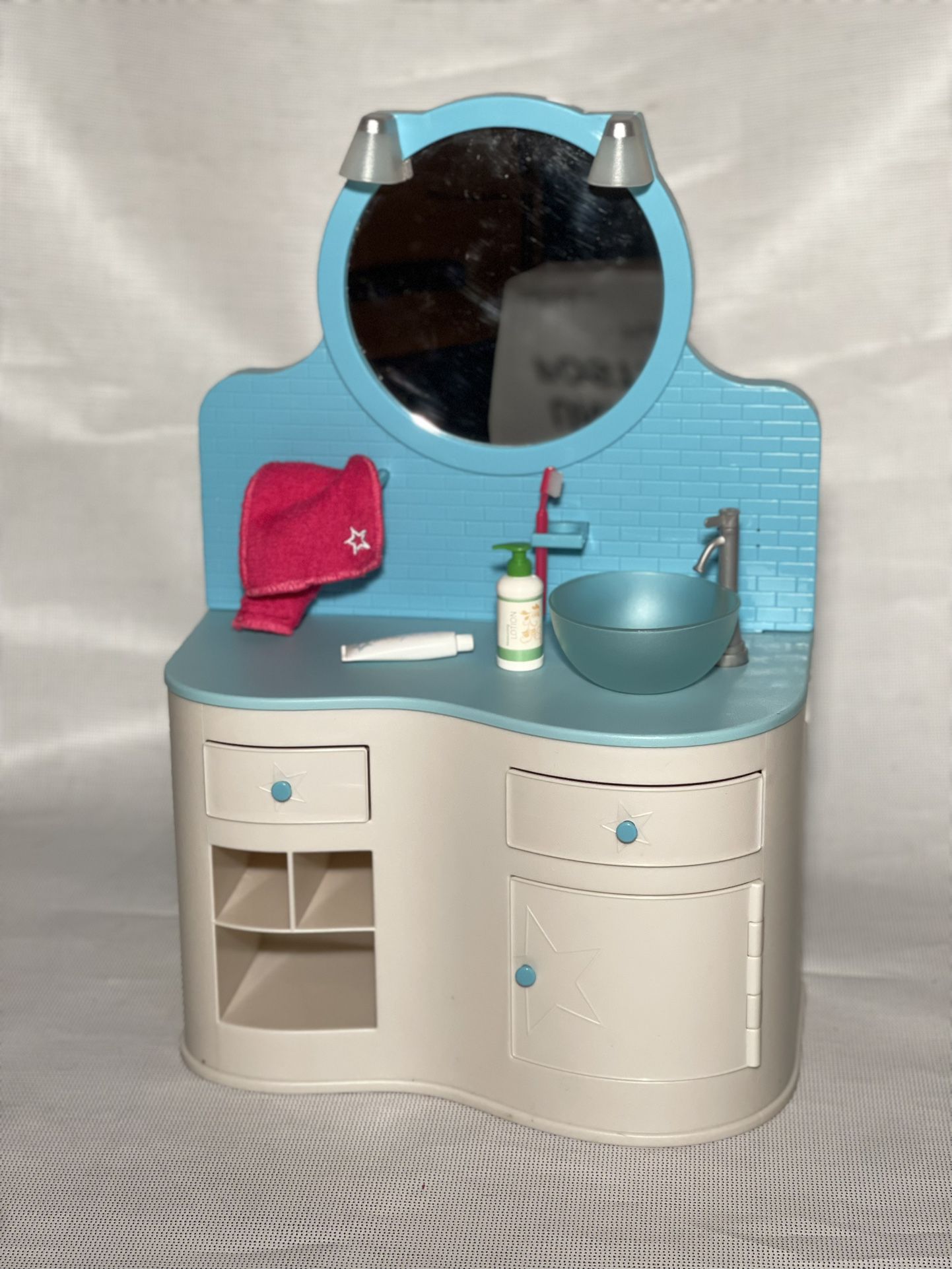 American Girl Retired Vanity With Light Up Lights 