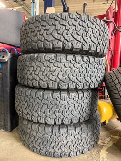 Bf Goodrich A/T 265/70/17