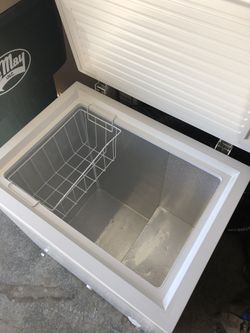 Black and Decker BFQ50 Freezer for Sale in Lacey WA OfferUp