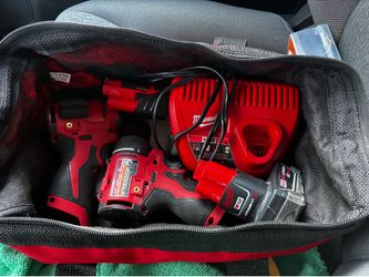 Milwaukee M12 Subcompact Kit