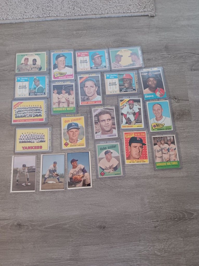 1950s-60s Baseball Card Lot Of 21 Mostly Stars